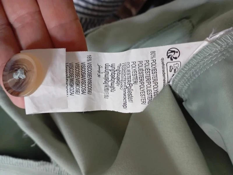 Pantalones de pinzas verde salvia Kiabi Talla 36 – photo 3